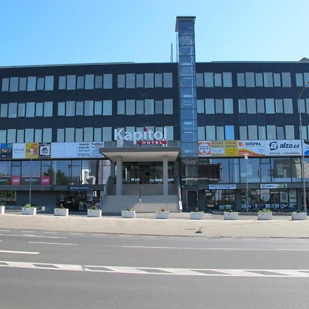 Hotel Kapitol Most Exterior foto