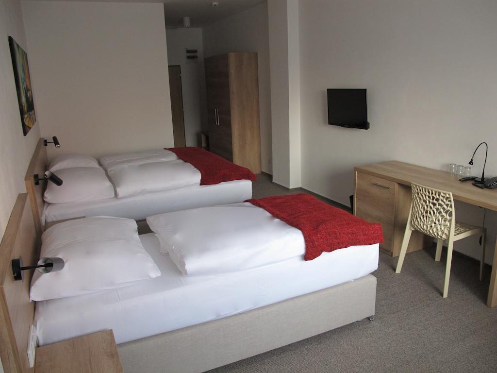 Hotel Kapitol Most Quarto foto